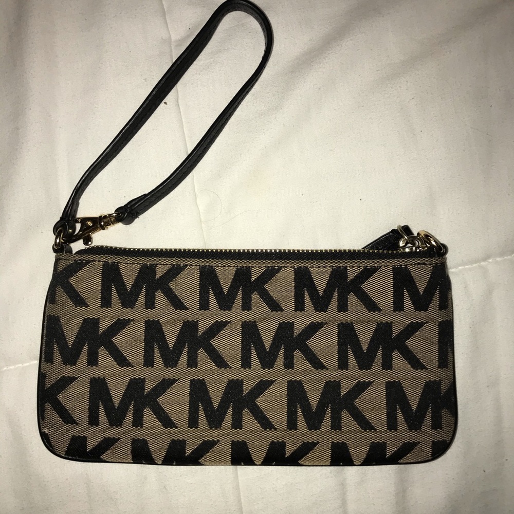 Michael Kors Wristlet